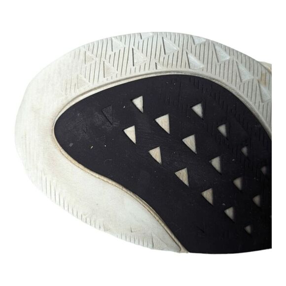 NEW BALANCE Fuel Cell Rebel V2 Running Shoes Size 10.5B - Picture 13 of 15